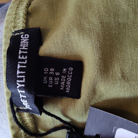 Shape Olive Slinky Acetate Ruched Front Mini Skirt Pretty Little Thing Size 6 - Picture 8 of 8